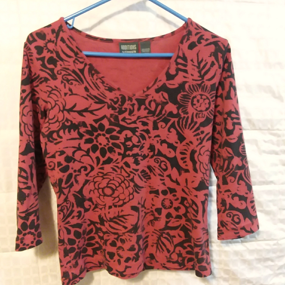 Cute tee ADDITIONS by CHICOS. Size 0.  100% cotton.
